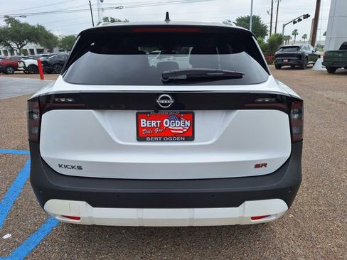 New 2026 Nissan Kicks SR FWD image 6
