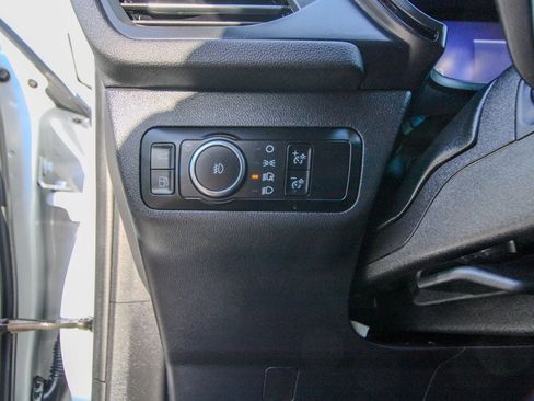 Used 2025 Ford Escape ST-Line Select AWD/4WD image 18