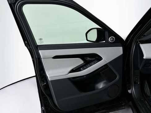 Used 2026 Land Rover Range Rover Evoque S AWD/4WD image 11