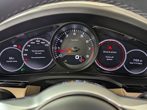 Used 2023 Porsche Cayenne image 26