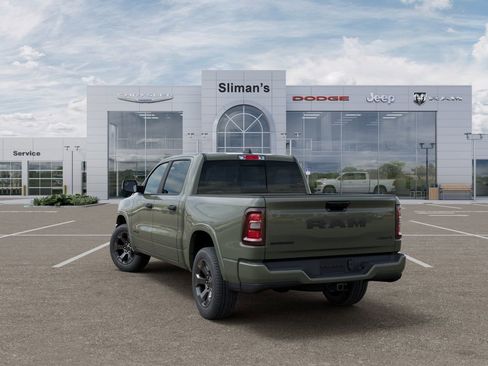 New 2026 RAM 1500 4x4 Crew Cab image 3