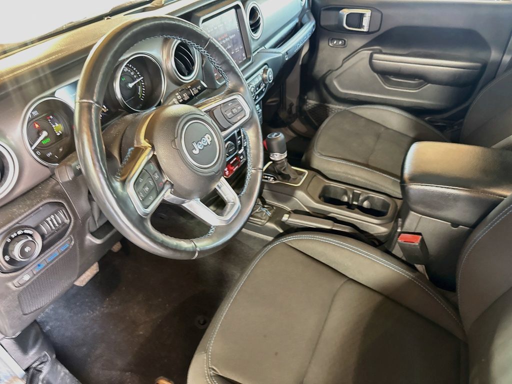 Certified 2021 Jeep Wrangler Unlimited Rubicon 4xe w/ Cold Weather Group AWD/4WD image 25