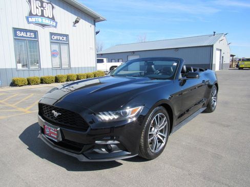 Used 2016 Ford Mustang Premium image 10