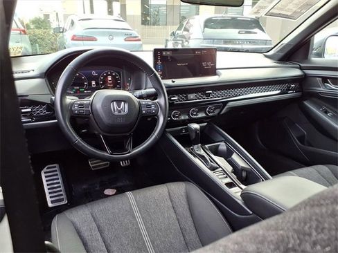 Used 2023 Honda Accord Sport image 10