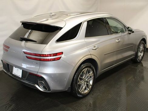 Used 2023 Genesis GV70 2.5T w/ Advanced Package image 4