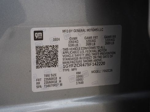 Certified 2025 Cadillac XT4 Premium Luxury image 31