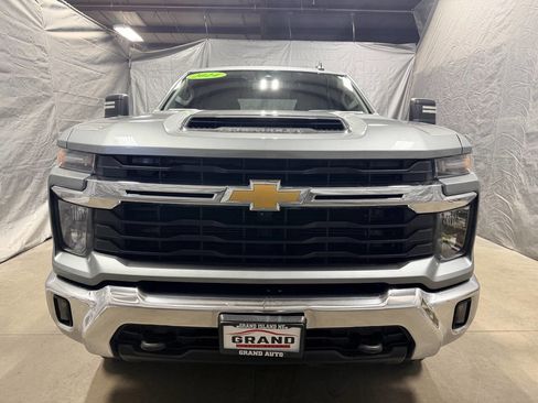 Used 2024 Chevrolet Silverado 2500 LT w/ All Star Edition image 2