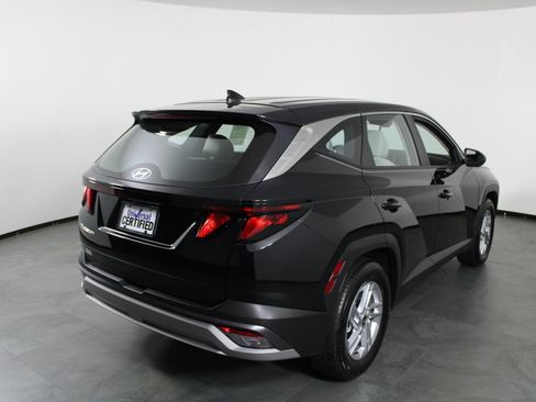 Certified 2026 Hyundai Tucson SE FWD image 4