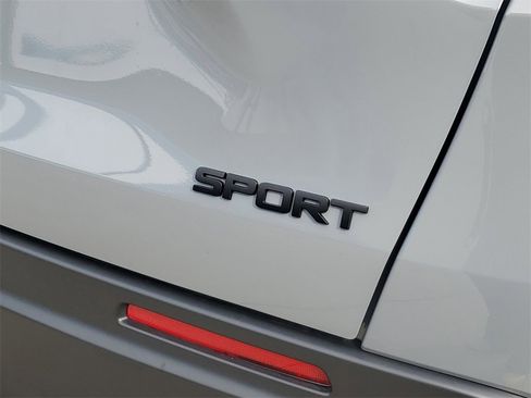 Certified 2026 Honda HR-V Sport image 8