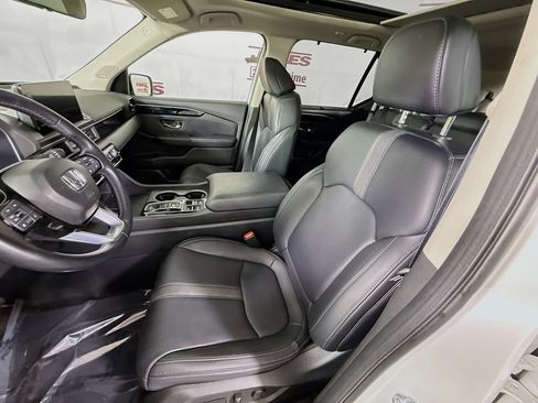 Used 2023 Honda Pilot Touring image 27