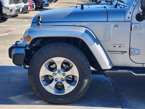 Used 2018 Jeep Wrangler Unlimited Sahara w/ Max Tow Package image 9