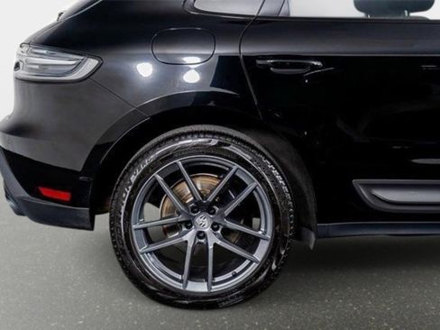 Used 2025 Porsche Macan Turbo AWD/4WD image 8