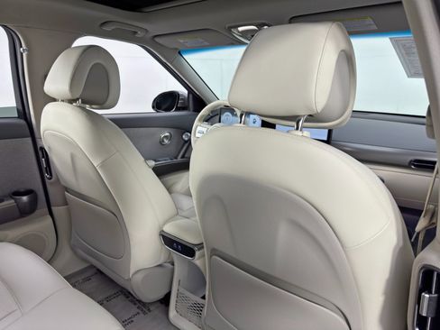 Used 2024 Genesis GV60 RWD w/ Cargo Package image 44