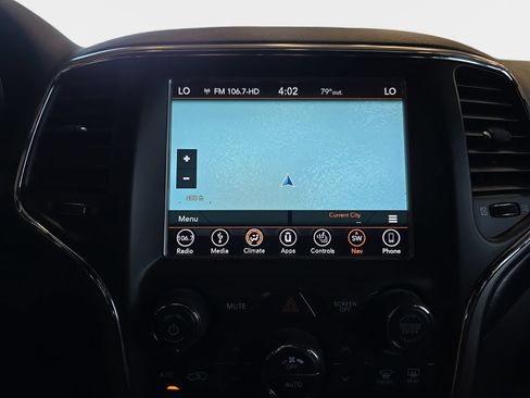 Used 2018 Jeep Grand Cherokee Altitude AWD/4WD image 26
