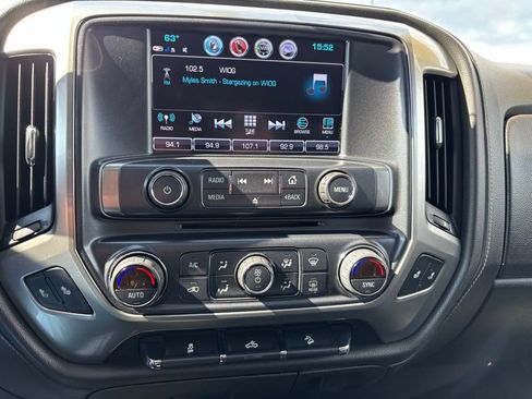 Used 2018 Chevrolet Silverado 1500 LTZ Z71 image 21