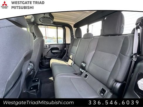 Used 2020 Jeep Gladiator Sport w/ Quick Order Package 24S AWD/4WD image 17