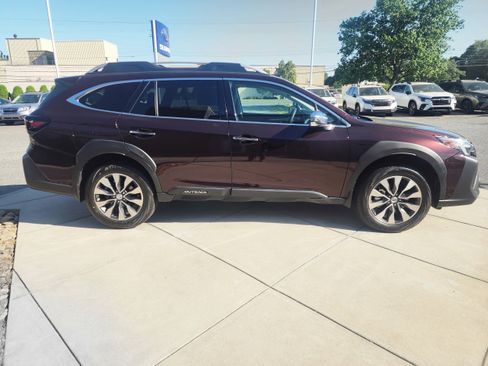 Certified 2023 Subaru Outback Touring w/ Popular Package #2 AWD/4WD image 3