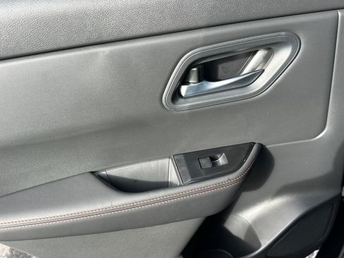 New 2026 Nissan Rogue SV image 14