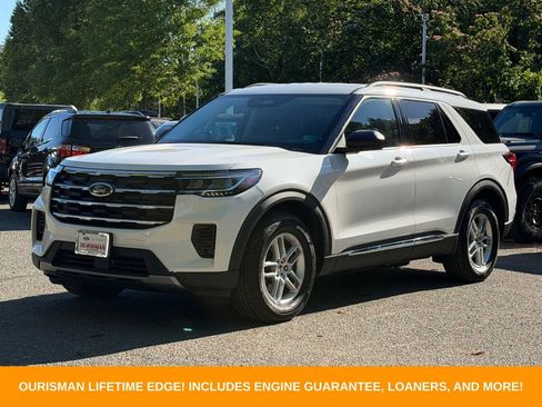 Used 2025 Ford Explorer Active RWD image 3