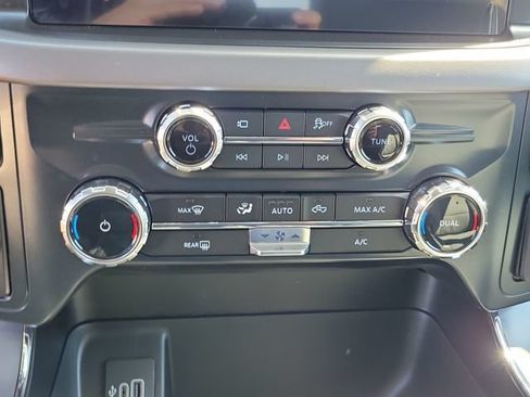 New 2026 Ford F150 XLT w/ XLT Chrome Appearance Package RWD image 24