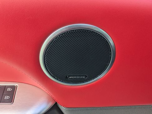 Used 2022 Land Rover Range Rover Sport SVR image 22