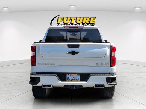 Used 2022 Chevrolet Silverado 1500 High Country w/ Safety Package II AWD/4WD image 5