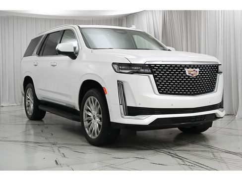 Used 2022 Cadillac Escalade Premium Luxury w/ LPO, Illumination Package image 2