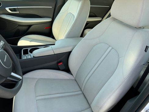 Certified 2025 Hyundai Sonata SEL FWD image 19