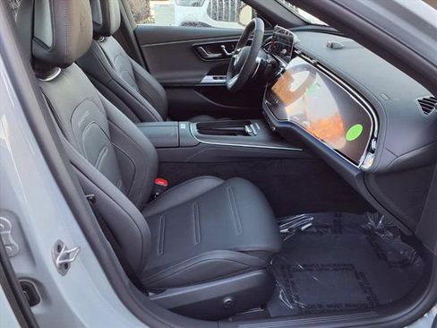 New 2026 Mercedes-Benz E 53 AMG e 4MATIC Sedan image 16