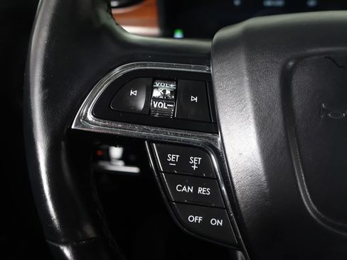 Used 2023 Lincoln Nautilus Reserve AWD/4WD image 44