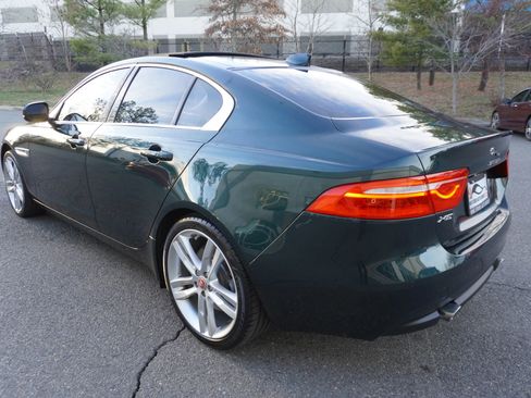 Used 2017 Jaguar XE Prestige image 5
