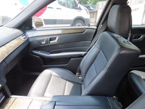Used 2014 Mercedes-Benz E 350 Sedan image 21