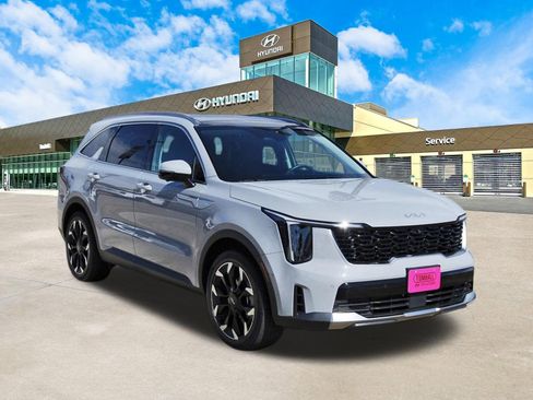 Used 2025 Kia Sorento SX FWD image 3