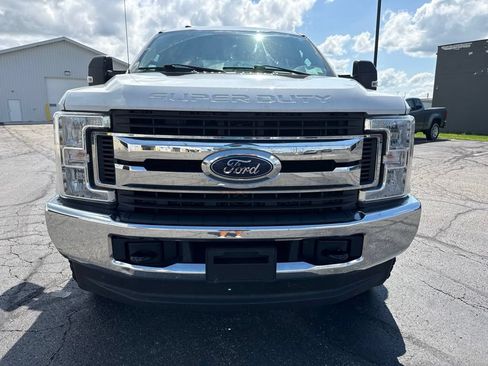 Used 2017 Ford F250 XLT w/ FX4 Off-Road Package AWD/4WD image 7