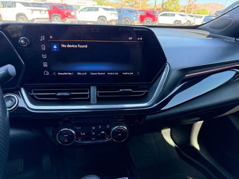Certified 2024 Chevrolet Trax RS w/ Driver Confidence Package FWD image 21