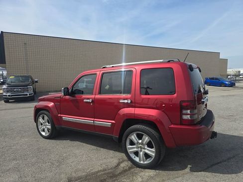 Used 2012 Jeep Liberty Limited Jet w/ Comfort/Convenience Group image 7