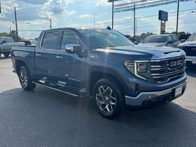 Used 2024 GMC Sierra 1500 SLT AWD/4WD image 2