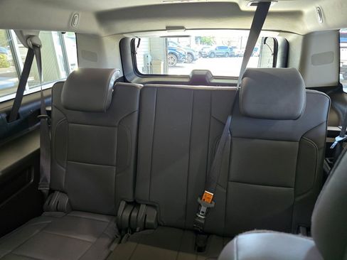 Used 2019 GMC Yukon XL Denali w/ Denali Ultimate Package AWD/4WD image 28