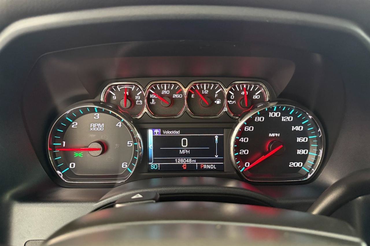 Used 2018 GMC Sierra 1500 SLE w/ Suspension Package, Off-Road AWD/4WD image 14