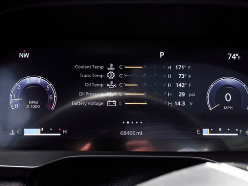 Used 2021 Jeep Grand Cherokee L Overland w/ Luxury Tech Group IV AWD/4WD image 45