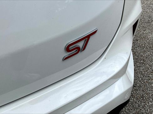 Used 2023 Ford Edge ST image 8