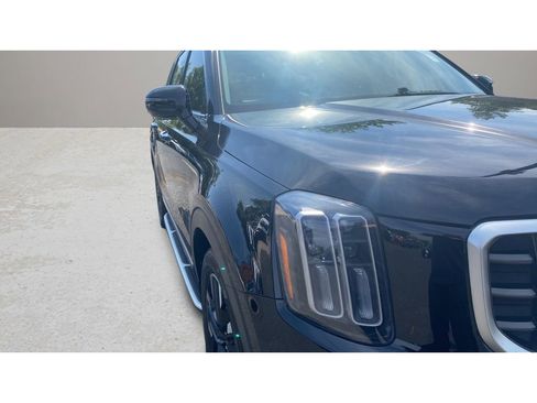 Used 2023 Kia Telluride SX FWD image 7