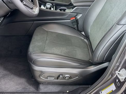 Used 2025 Jeep Grand Cherokee L Altitude image 18