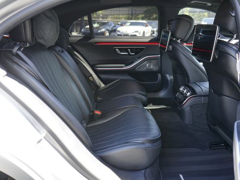 Used 2023 Mercedes-Benz S 580 4MATIC Sedan image 21