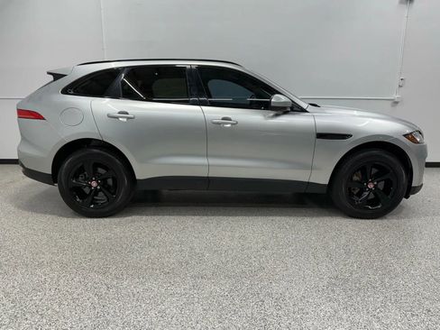 Used 2019 Jaguar F-PACE Premium image 48