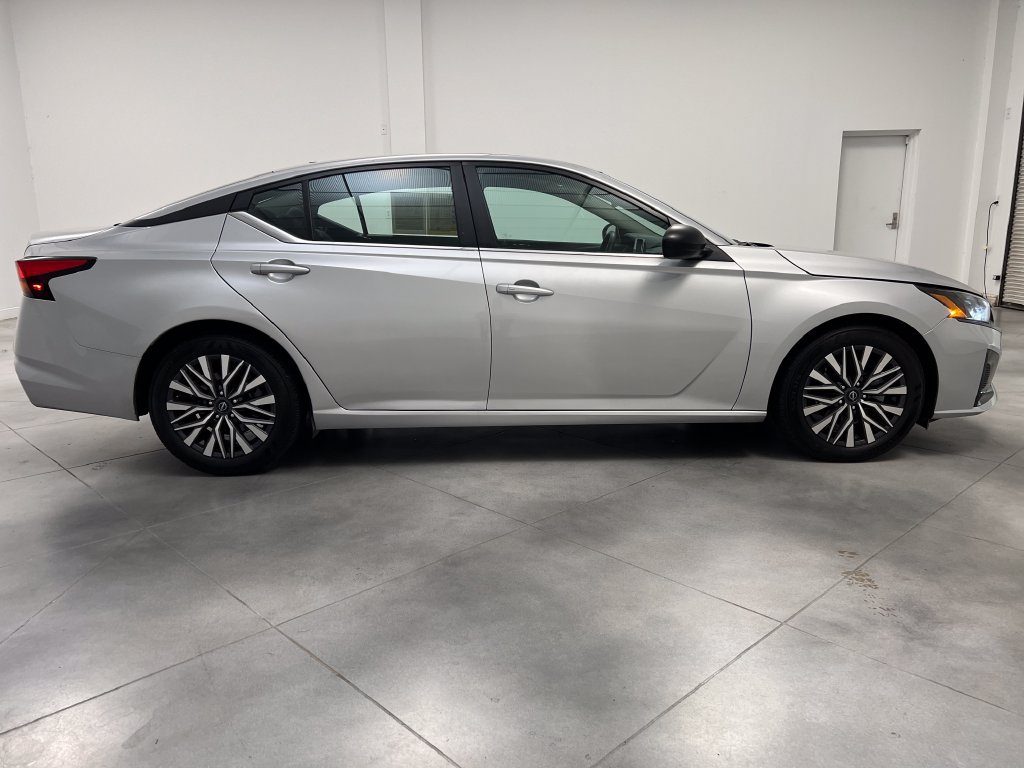 Used 2026 Nissan Altima 2.5 SV FWD image 10