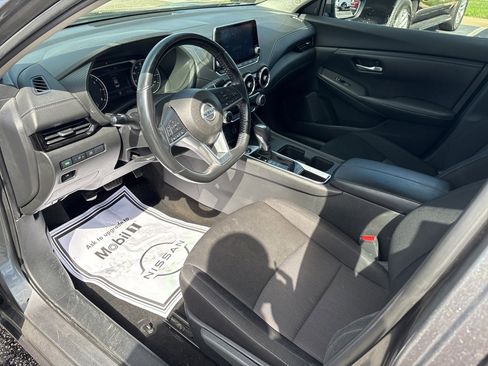 Used 2022 Nissan Sentra SV image 17