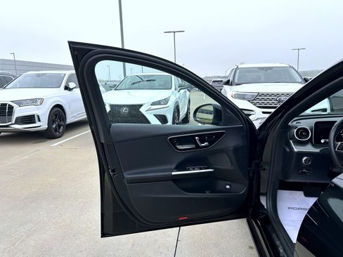 Used 2024 Mercedes-Benz C 300 Sedan image 10
