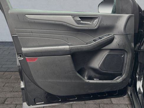 Certified 2023 Ford Escape Active image 10