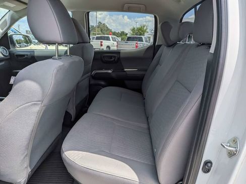 Used 2023 Toyota Tacoma SR5 RWD image 15